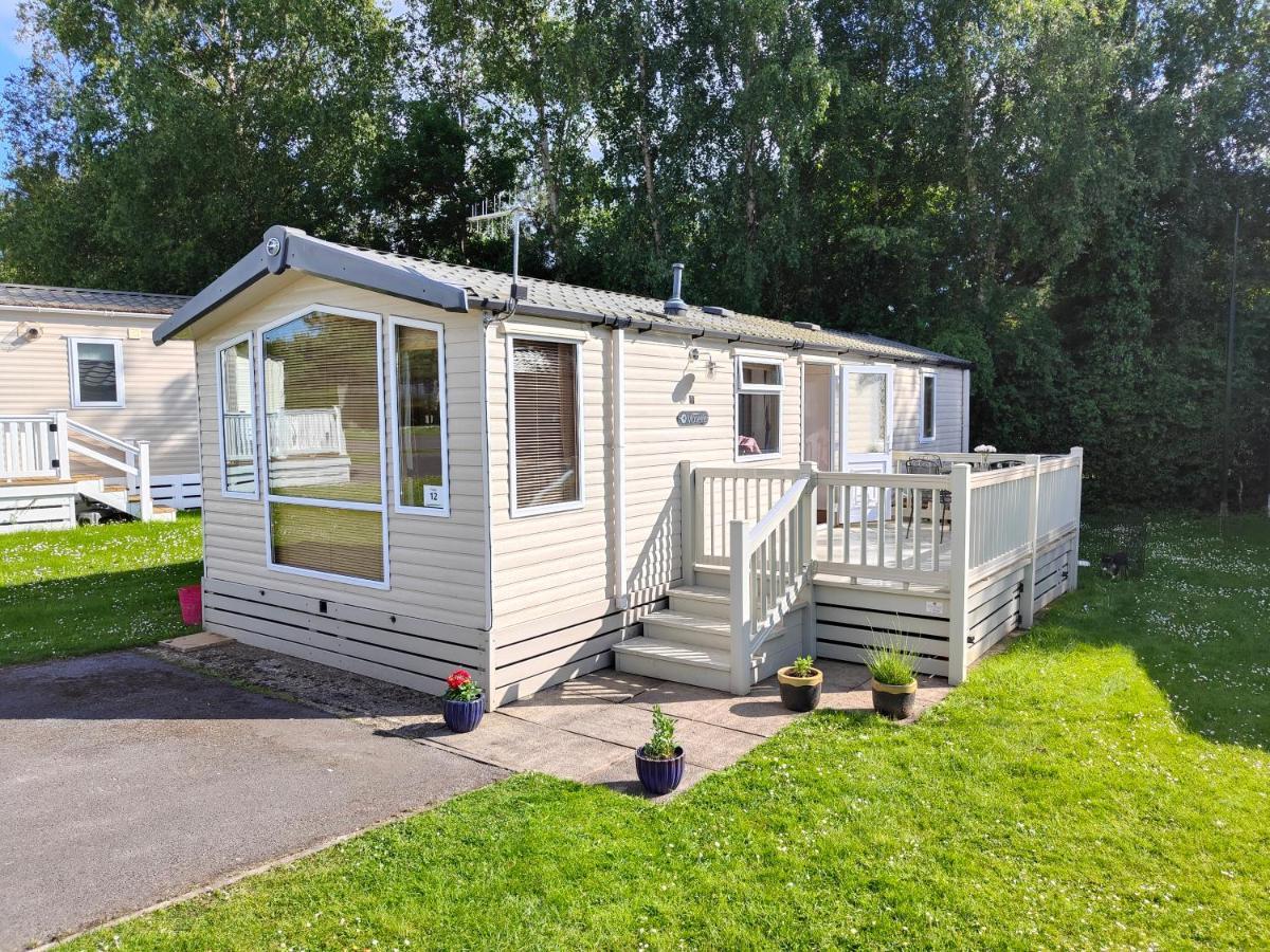 Holiday Home Sleeps Six Saint Leonards Eksteriør bilde